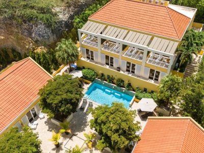 8BCDDEC4EF5F61E2A591C2EFB4DEE539